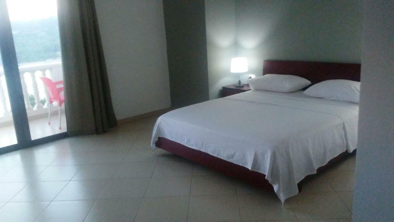 Hotel Majestic Ksamil Exterior foto